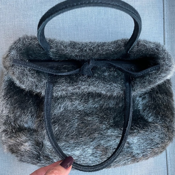 Faux Fur Grey Bag - Picture 5 of 6